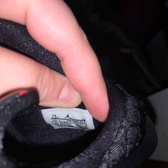 Jordan shoes - Picture 2 of 3